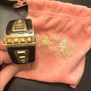 Juicy Couture Magnetic Hinge Bangle